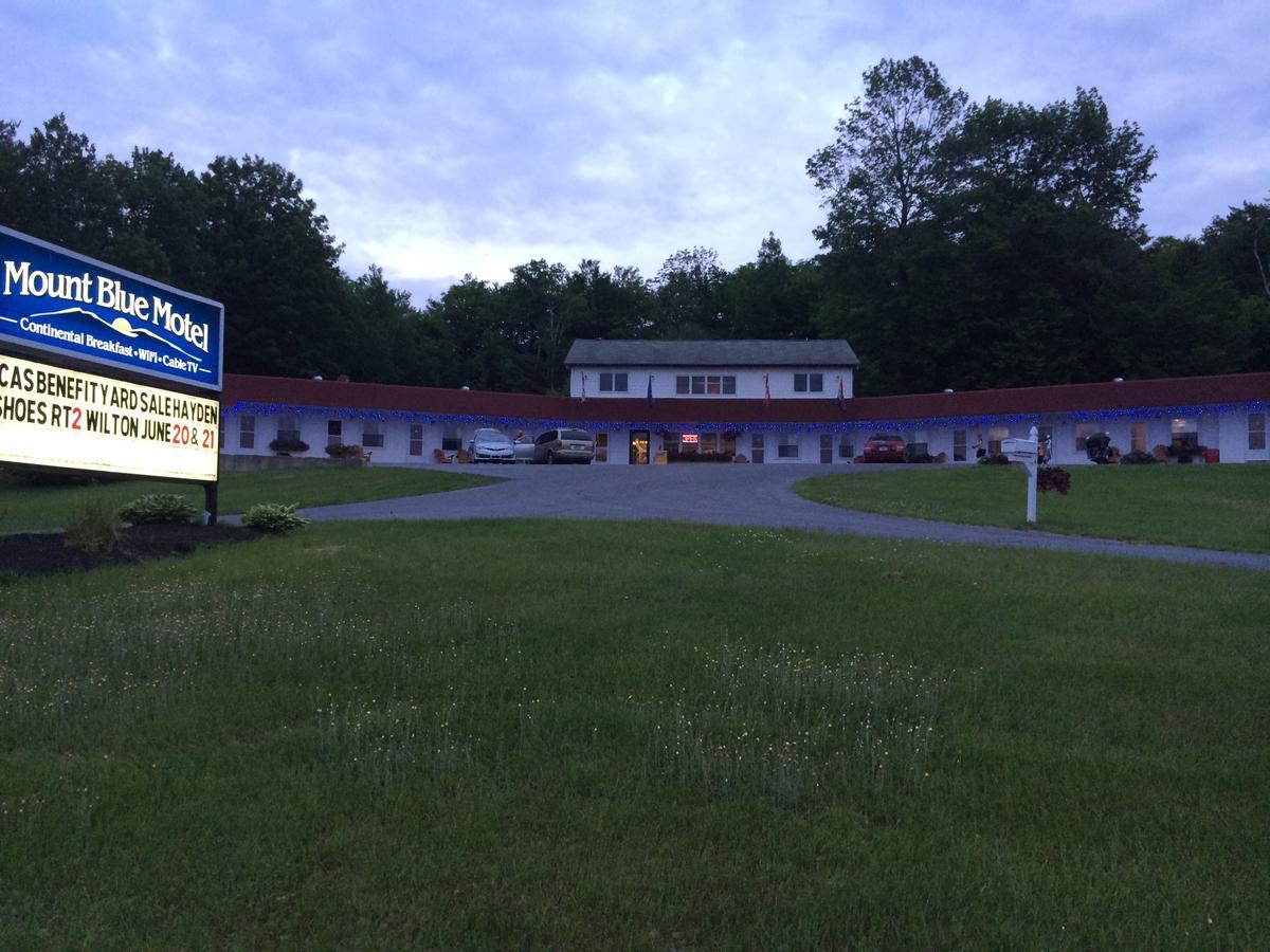 Mount Blue Motel Farmington Exterior photo