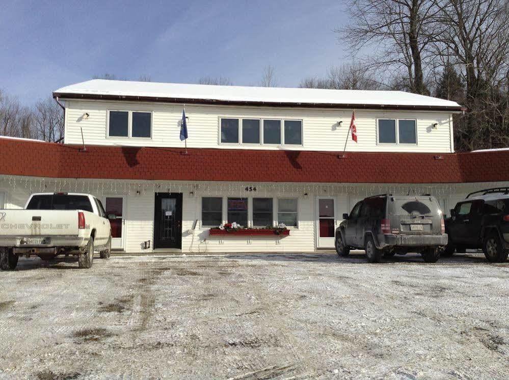 Mount Blue Motel Farmington Exterior photo